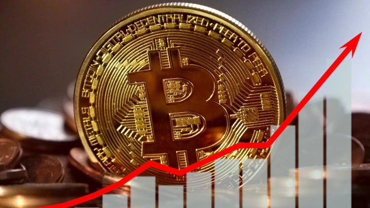 4,6 milliárd dollár ömlött az új Bitcoin-alapokba