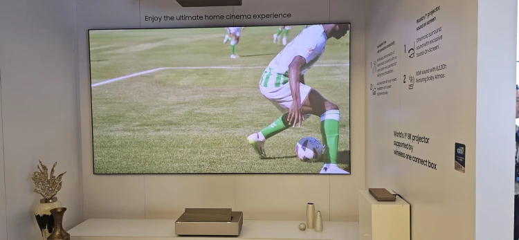Repülő autó, UFO kávéfőző, átlátszó tv, nyújtható telefon és mindent átszövő mesterséges intelligencia: Tombolt az innováció a tech gigaexpón!_50