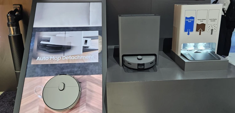 Repülő autó, UFO kávéfőző, átlátszó tv, nyújtható telefon és mindent átszövő mesterséges intelligencia: Tombolt az innováció a tech gigaexpón!_49