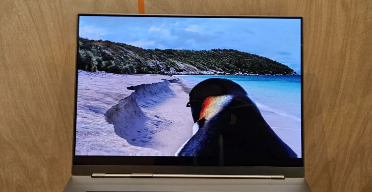 Repülő autó, UFO kávéfőző, átlátszó tv, nyújtható telefon és mindent átszövő mesterséges intelligencia: Tombolt az innováció a tech gigaexpón!_37