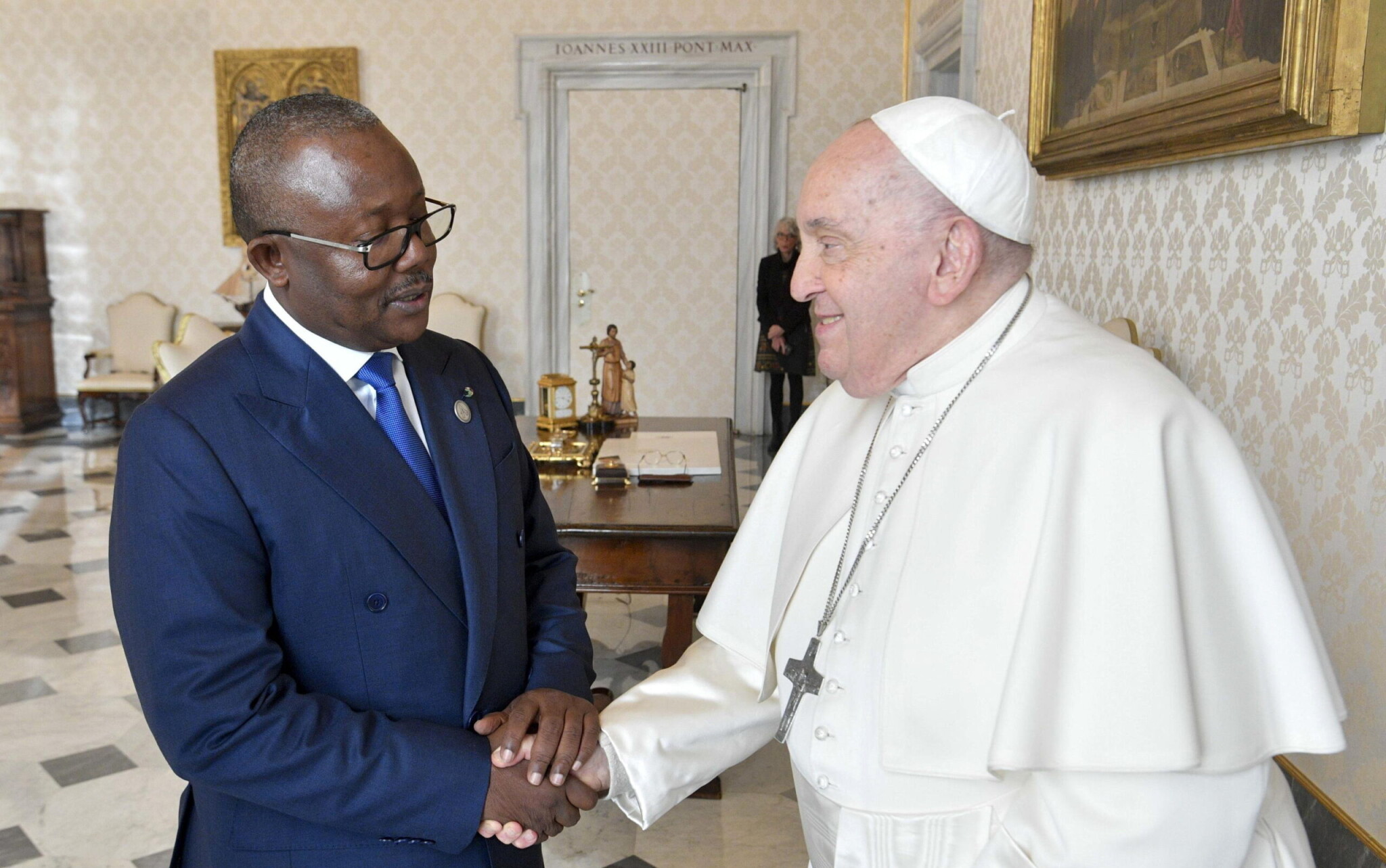 Ferenc pápa megértő még a homofób afrikaiakkal is