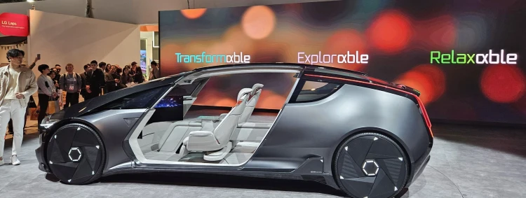 Repülő autó, UFO kávéfőző, átlátszó tv, nyújtható telefon és mindent átszövő mesterséges intelligencia: Tombolt az innováció a tech gigaexpón!_24