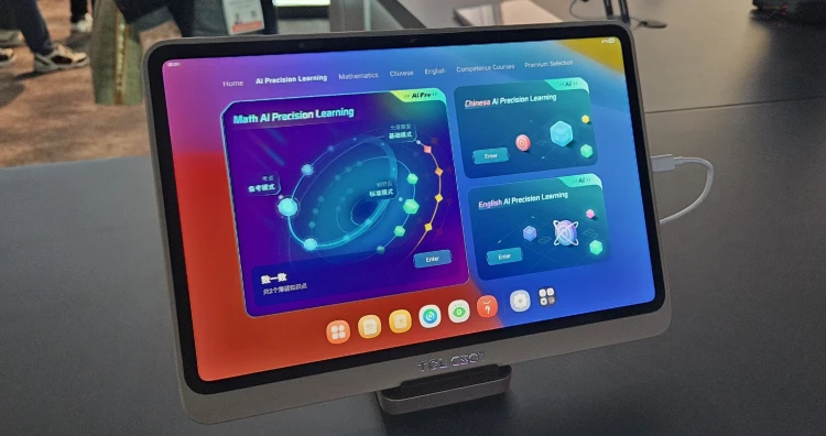 Repülő autó, UFO kávéfőző, átlátszó tv, nyújtható telefon és mindent átszövő mesterséges intelligencia: Tombolt az innováció a tech gigaexpón!_6