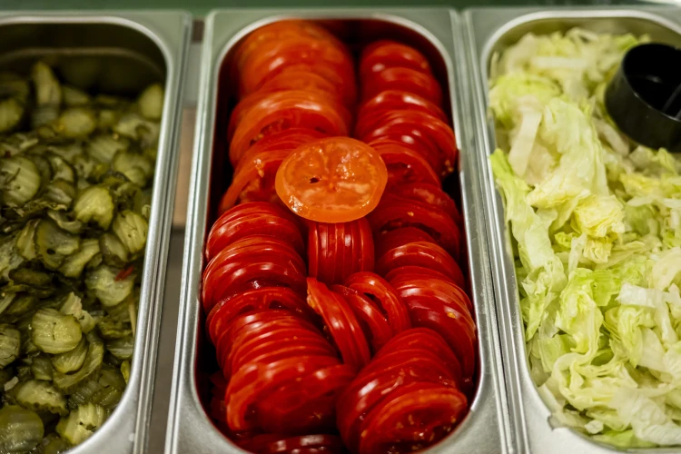 10 milliós befektetés, közel 1 milliárdos forgalom az első évben – hogy csinálta a Simon’s Burger?_2