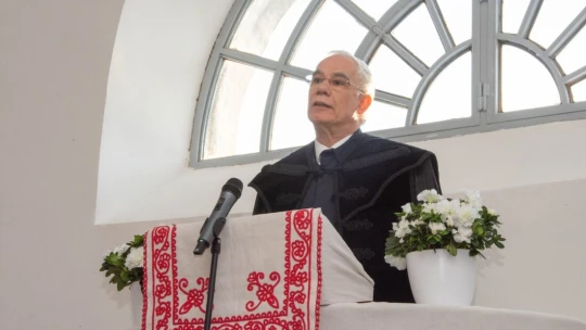 Exminisztert sejtenek Novák kegyelmi döntése mögött