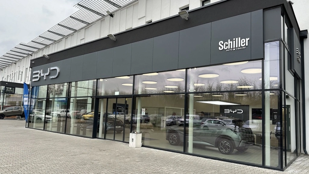 BYD-re vált a Schiller – de mi lesz az Opelekkel?