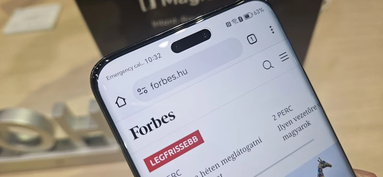Átlátszó laptopképernyő, karra csavarható telefon – Barcelonában néztük meg, milyen lesz a jövő_22