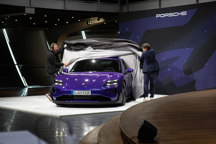 A 800 milliárdos gyár – így fordul rá a zöld és AI-vezérelt jövőre a Porsche_13