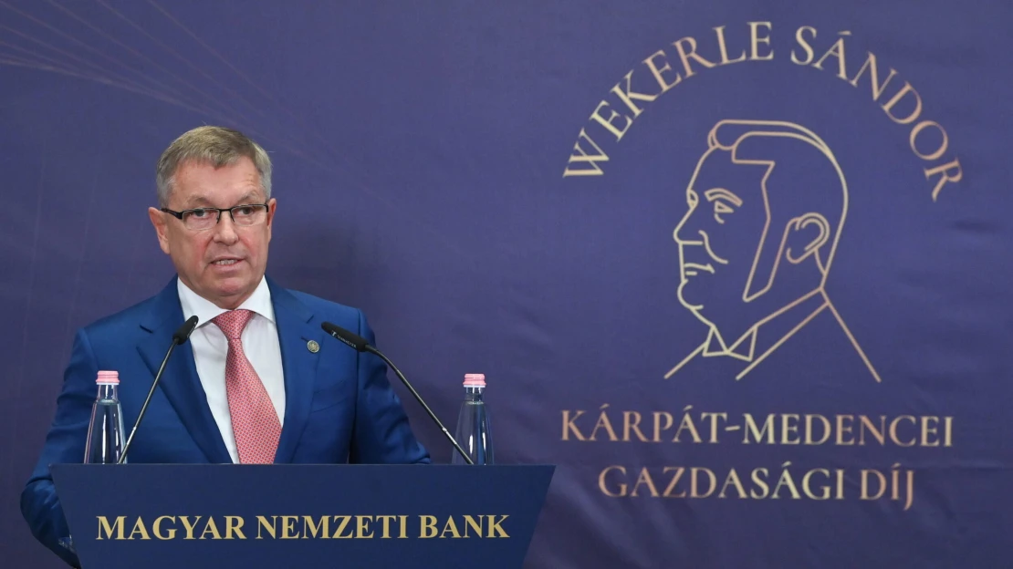 Az MNB szerint a rezsialapból osztogathat év végén a kormány