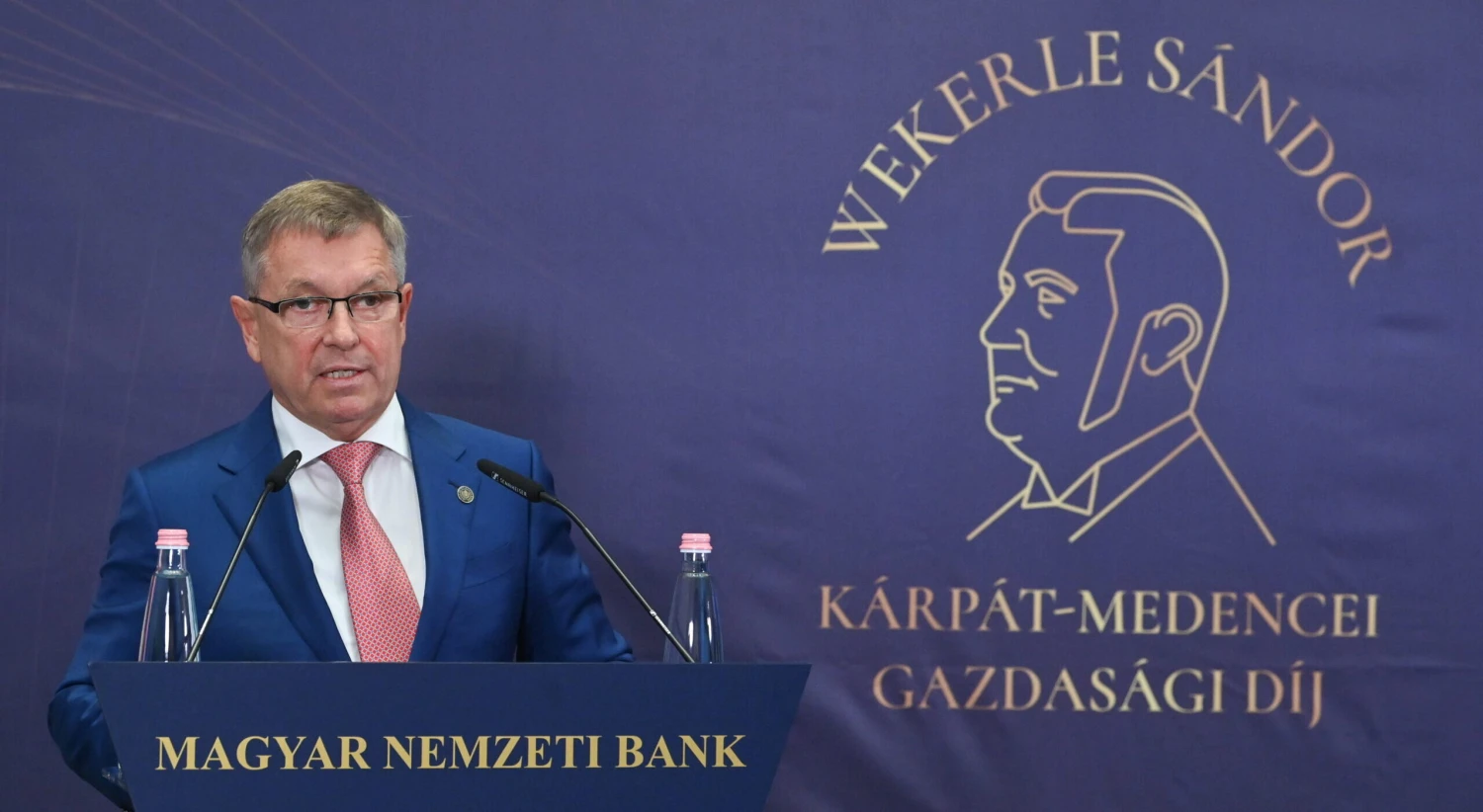 Matolcsy Györgyöt kihallgatták, de nem az alapítványok miatt