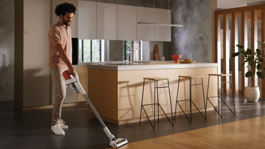 Itt a Miele új állóporszívója. Mit tud 140 ezerért?