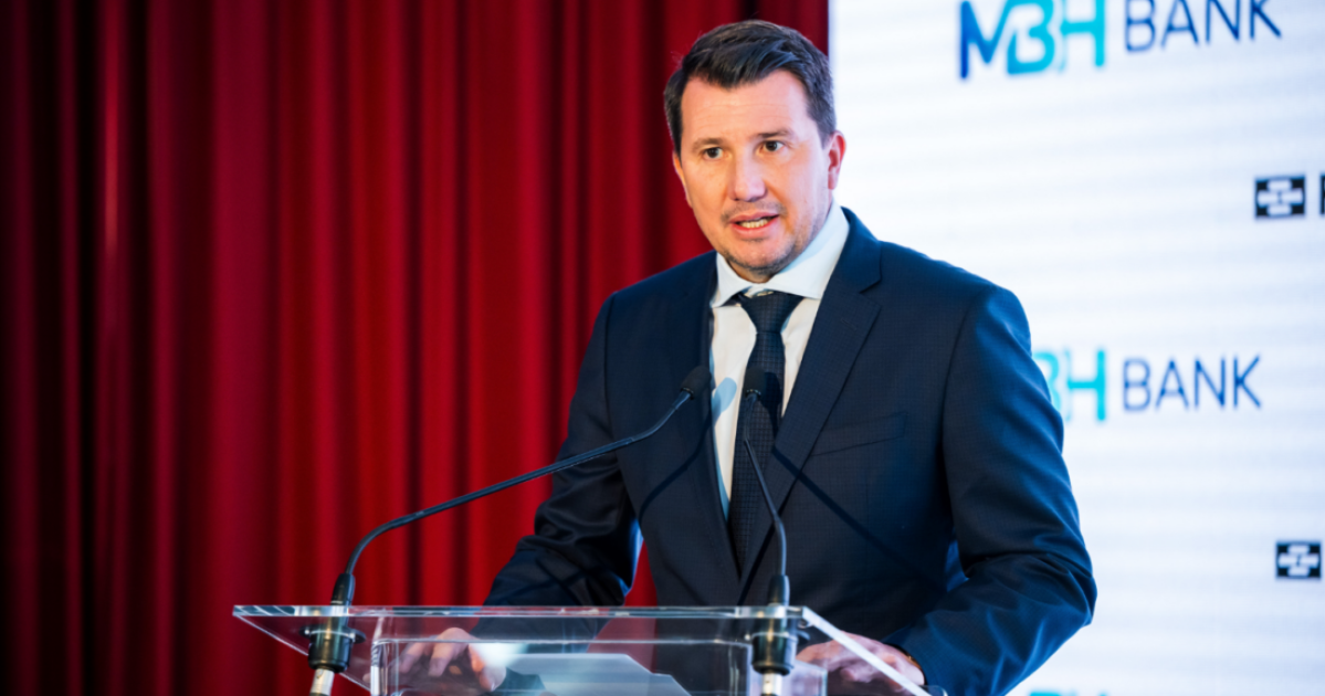 Még egy részt lenyel Mészáros bankja a népszerű lakáskasszából