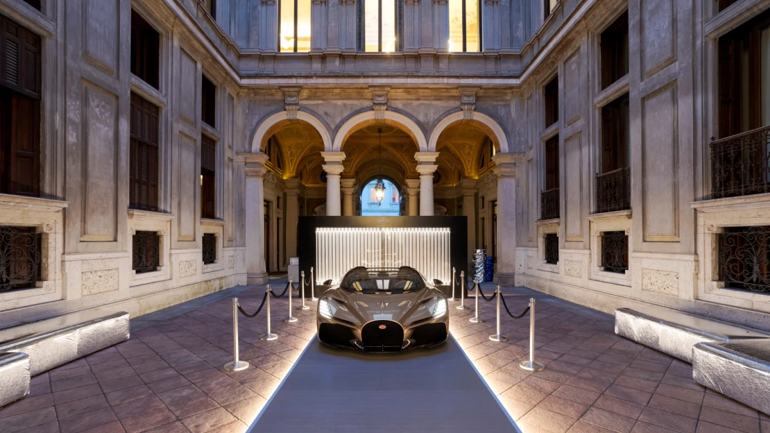 Bugatti, Porsche, Aston Martin: miért építenek autók helyett fényűző felhőkarcolókat?