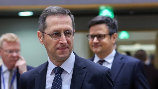 Tényleg bajban a költségvetés: 700 milliárdos spórolást jelentett be a kormány