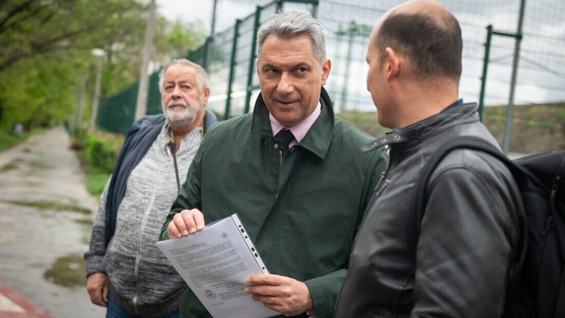 Fillérekért vett erdőt a kastélya körül Lázár, amiket az állam papíron el sem adhatott volna