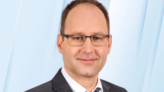 Schadl ügyvéd bizalmasát indítja a Fidesz egy zuglói önkormányzati körzetben