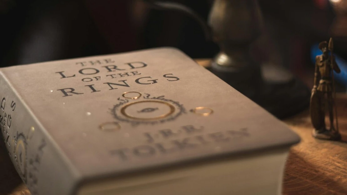 Itt a nagy bejelentés: egy skizoid szörnyszülöttre vadásznak Peter Jackson új filmjében