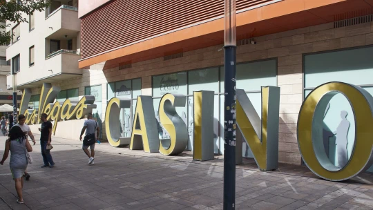 Tejel a magyar milliárdosnak a kaszinóbiznisz, szép summát vettek ki osztalékként