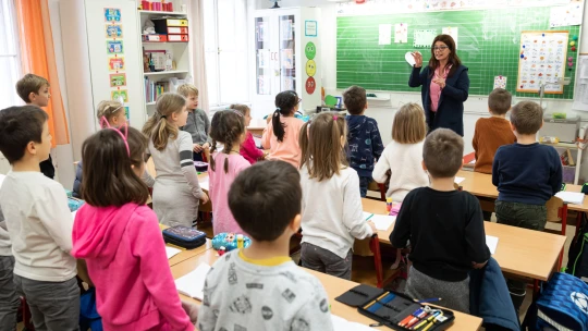Máris jelentős munkaerő hiányzik a következő tanévhez