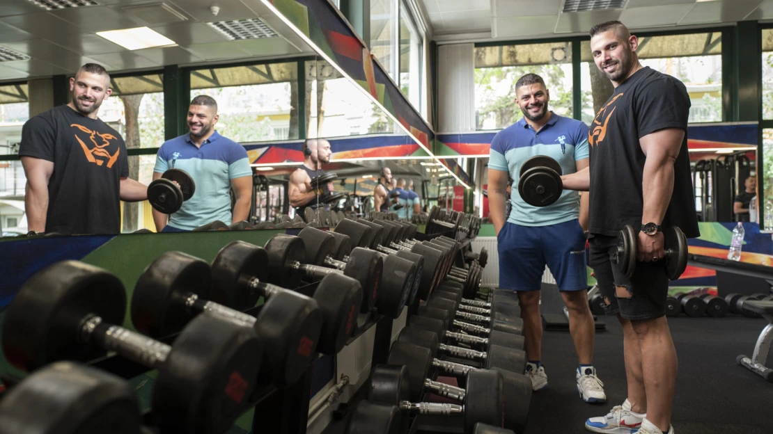 Ötvenes kar, félmillió Tiktok-követő – egy kispesti konditeremből