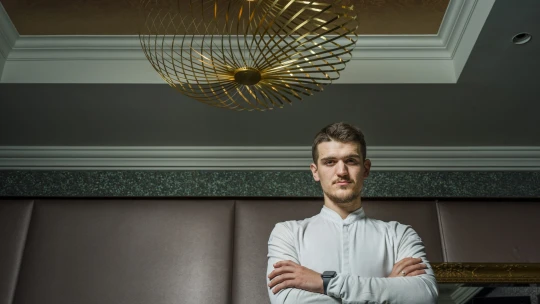 Még csak 24 éves, de megkapta élete lehetőségét, a cél a Michelin-csillag megszerzése