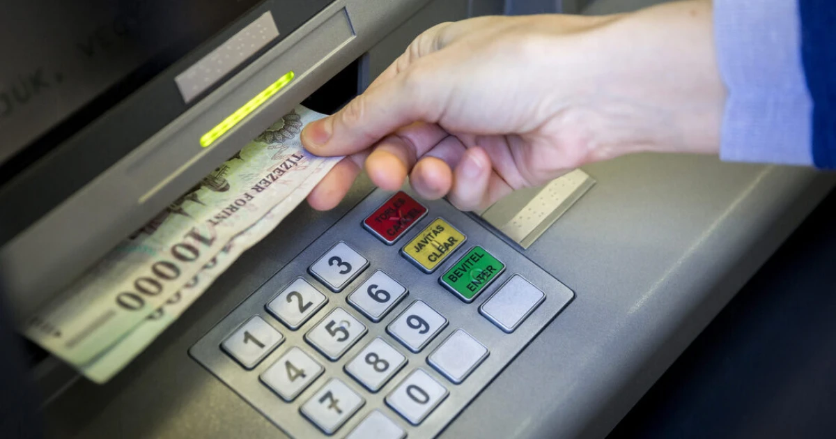A bankok próbálnak reagálni a kormány ATM-es őrületére
