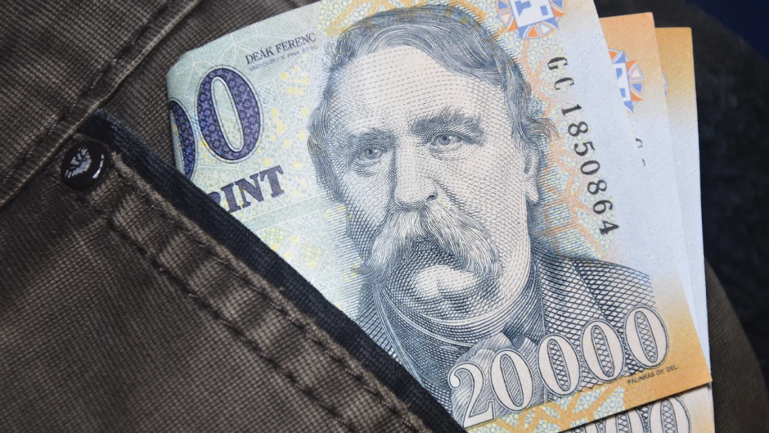 Rég láttuk ilyen erősnek a forintot
