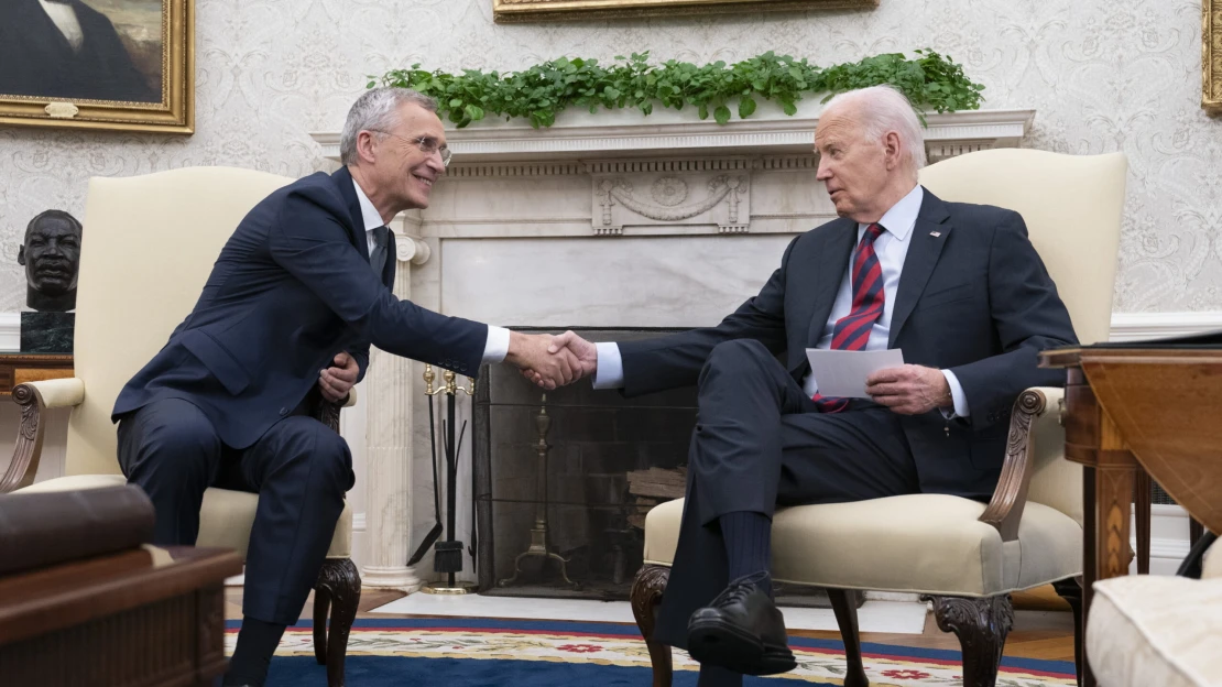 Demokrata vezetők: Biden napokon belül visszaléphet