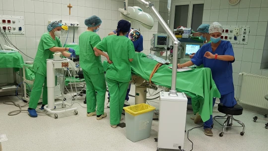 Itt tartunk: gyűjtésbe kezdett az egyik legnagyobb magyar gyerekkórház, hogy megjavíthassák a műtőjük klímáját