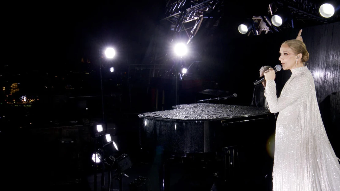 Így tért vissza Celine Dion a párizsi olimpia megnyitóján – videó
