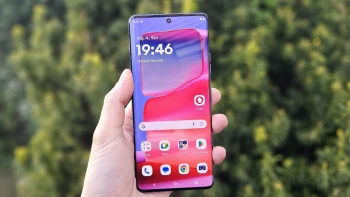 Egy tiltással próbálják visszaszorítani a online erőszakot és zaklatás Angliában