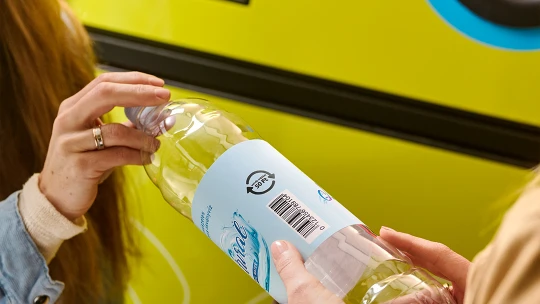 Szokatlan helyekre telepít repont automatákat a MOHU