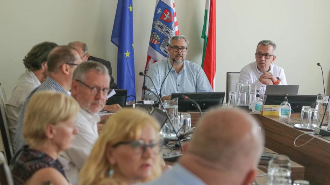 Őrizetbe vettek egy budapesti polgármestert