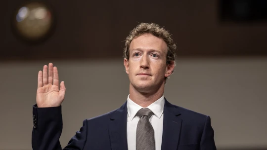 Betolná a kriptovalutákat a Facebookra Zuckerberg