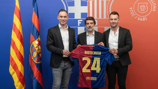 Magyar családi cég lett az FC Barcelona globális partnere