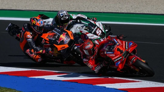 Kormányokon átívelő álom valósul meg, a Balatonhoz jön a MotoGP és a Superbike vb