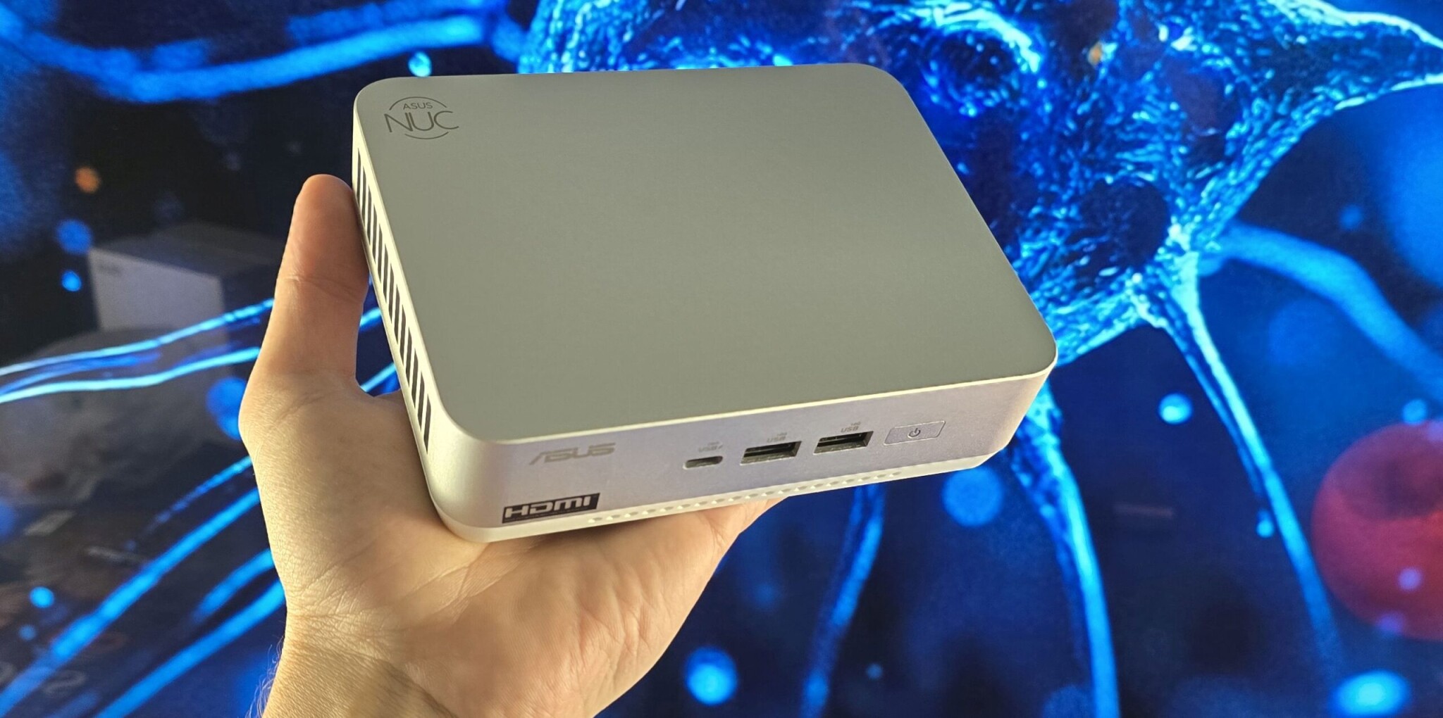 mini PC ASUS