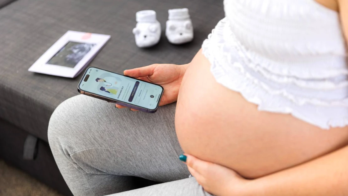 A magyar app, ami ingyen segít, ha bármilyen tünetünk van, de még a szülés idejét is kiszámolja