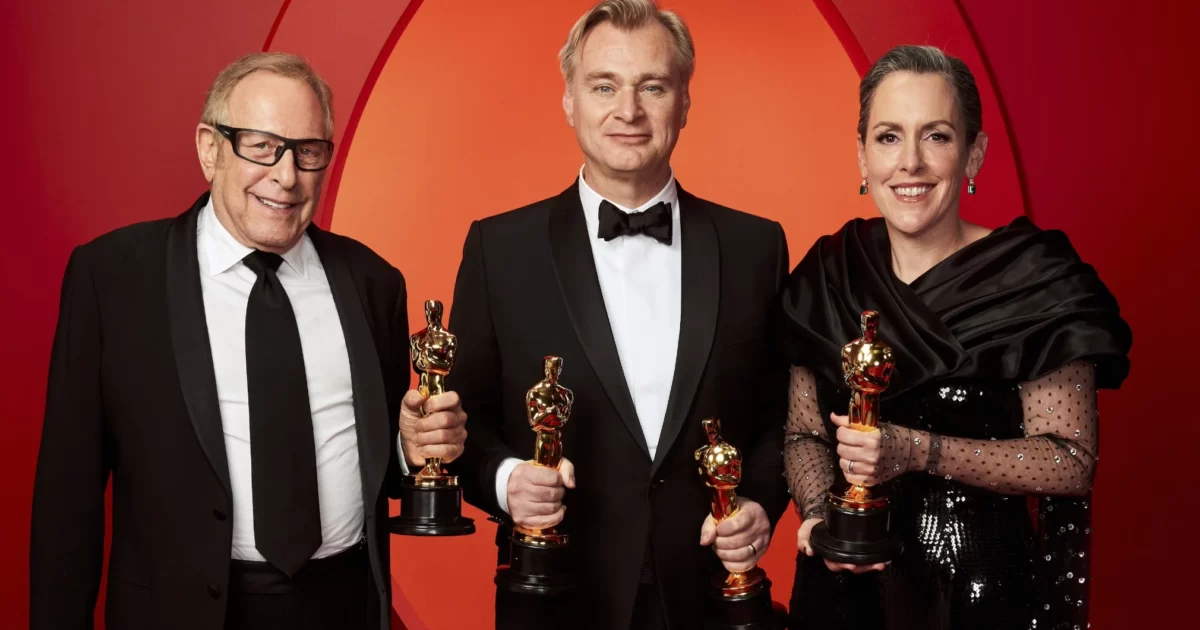 Nolan egymilliárd dollárt csinált egy komor, háromórás életrajzi filmmel –  hát persze, hogy visszahívta a stúdió