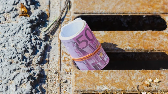 Állami feladatokat finanszírozna a kormány a kkv-knak szánt uniós versenyképességi forrásból