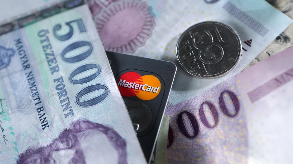 Mosolygósan kelt fel a forint a KSH adat hírére