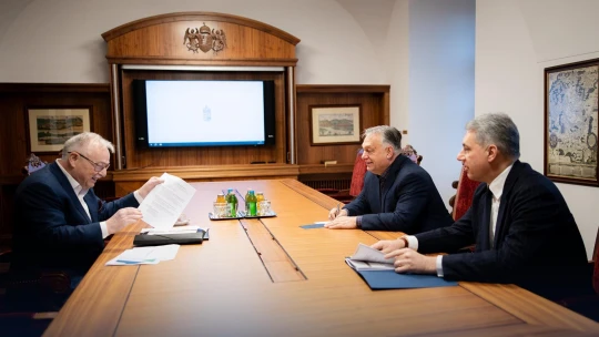 Hernádi a piaci verseny igényével érvel az orosz gázért