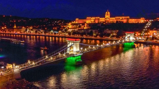 Több mint 4 milliárdba fájt, de köztulajdonba került a budapesti közvilágításért felelős cég