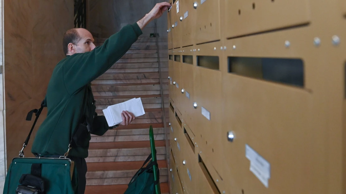 Rafinált módon zajlik létszámleépítés a Magyar Postánál