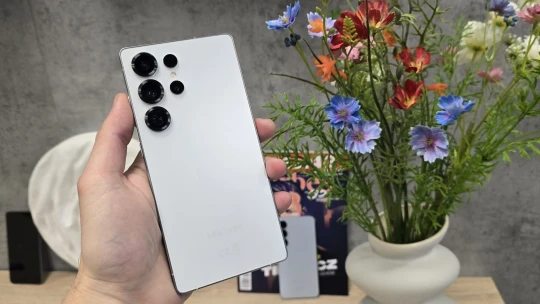Ennyiért jönnek a Samsung új csúcsmobiljai, amik a gondolatainkat is kitalálnák