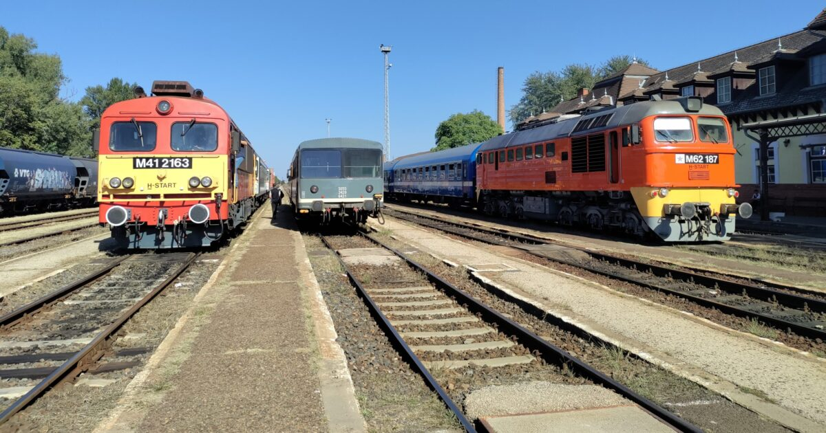 Lázár János 10 vasutas vállalása: csak a legfontosabb maradt ki