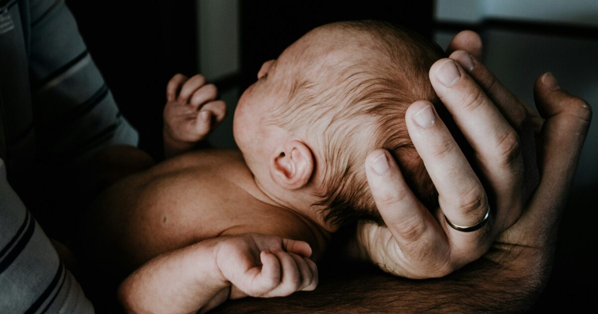 Korábban elképzelhetetlen mélyponton a születésszám