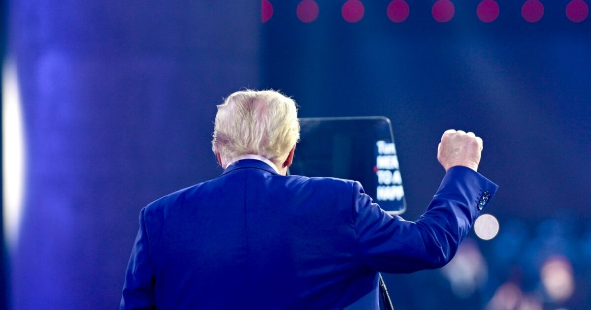 Újabb meglepő húzás Trump vámháborújában 