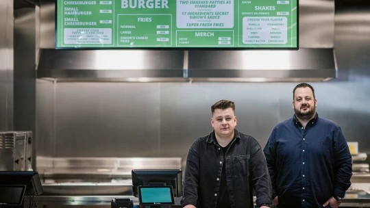 New Yorkban nyitnak éttermet a Simon’s Burger magyar tulajdonosai