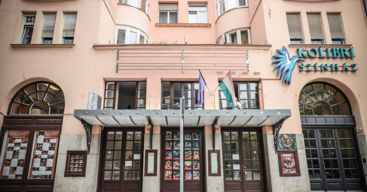 Egyetlen szavazatot kapott, hűtlen kezelés gyanújában érintett, senki sem várja vagy akarja – mégis kinevezte a miniszter a színház élére